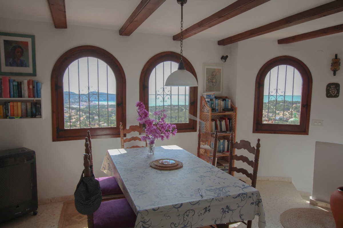 Villa con vistas panorámicas al mar en Moraira