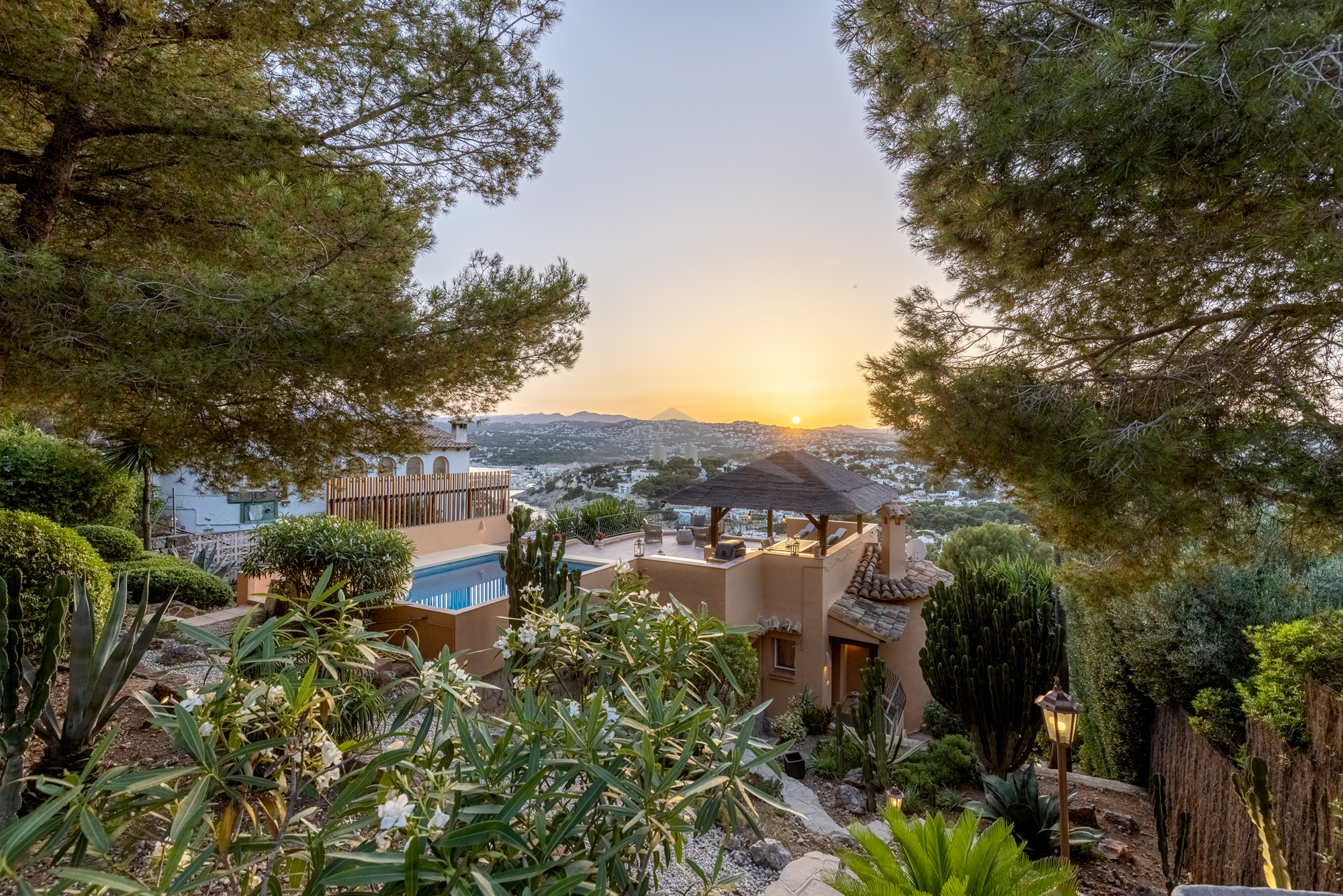 Charmante villa à vendre à El Portet avec de magnifiques vues sur la mer